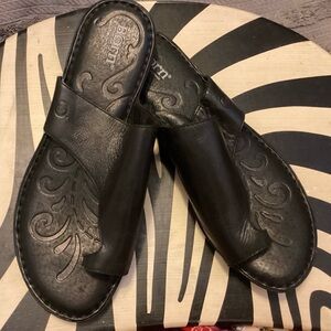 Born Women's Black Leather Slide Sandals Size 10